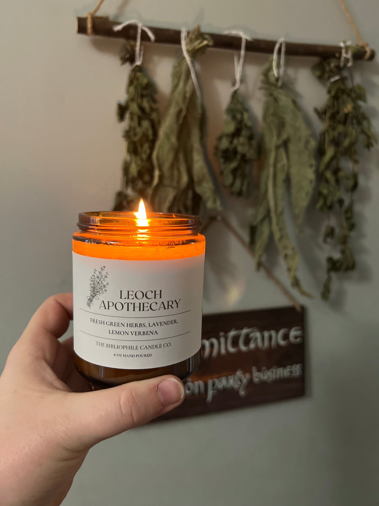 Leoch Apothecary Scented Candle