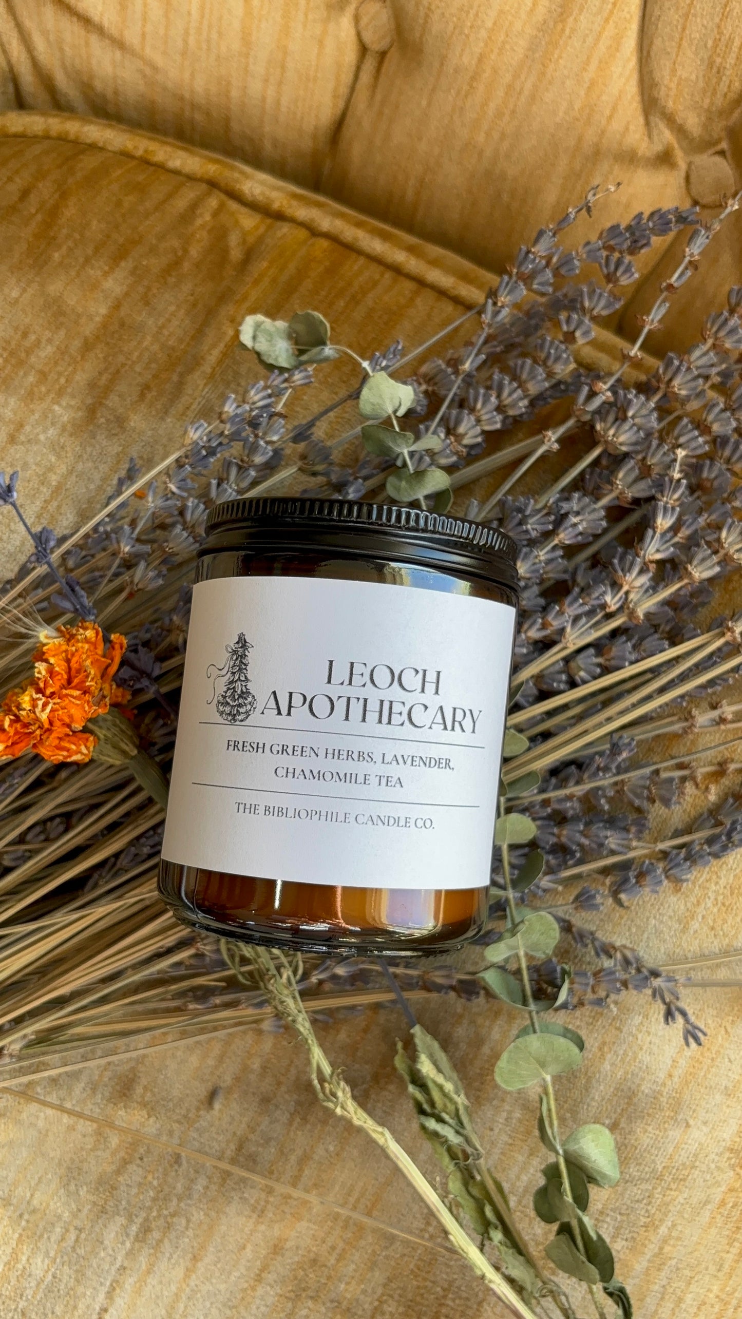 Leoch Apothecary Scented Candle