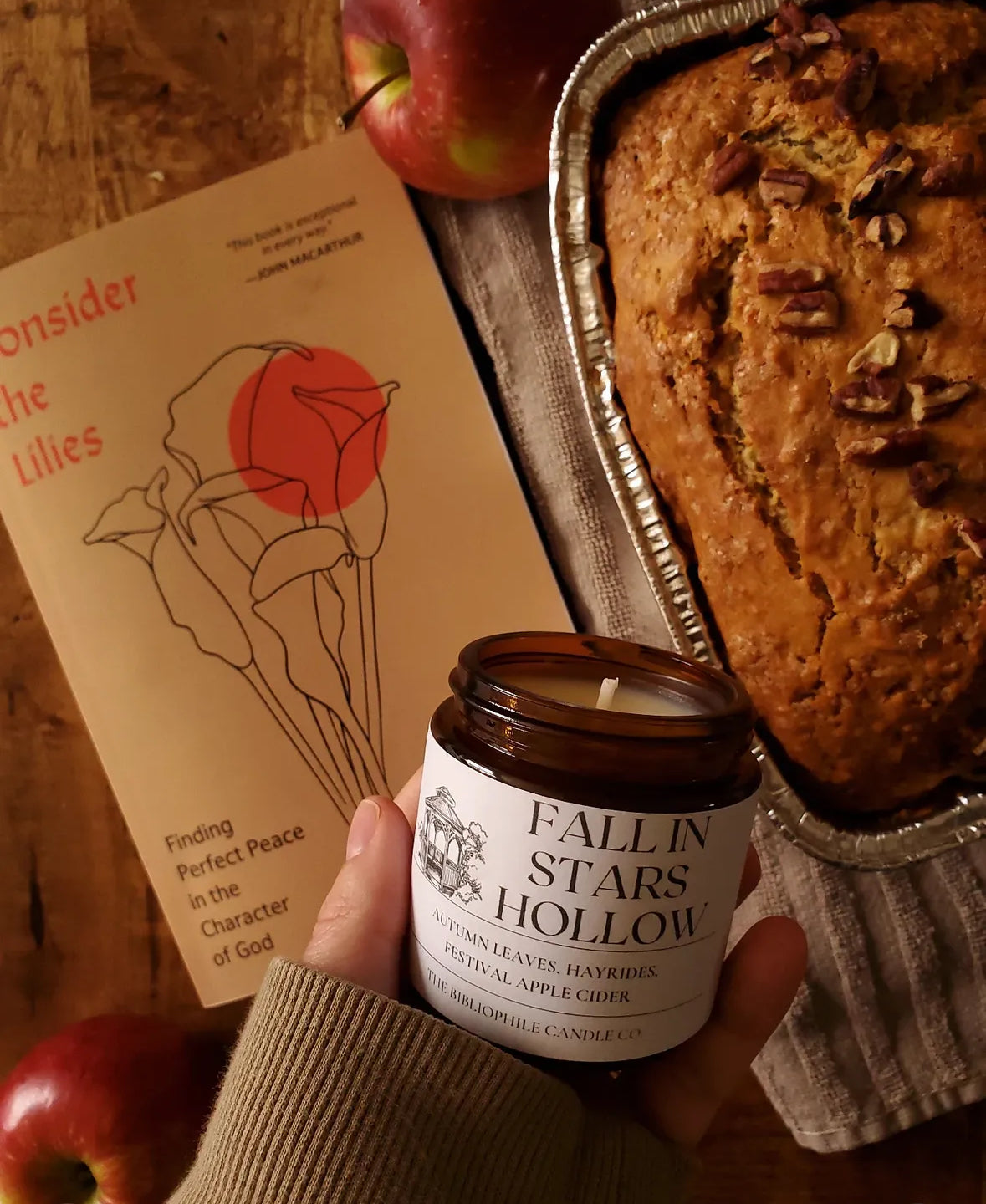 Fall in Stars Hollow Scented Candle